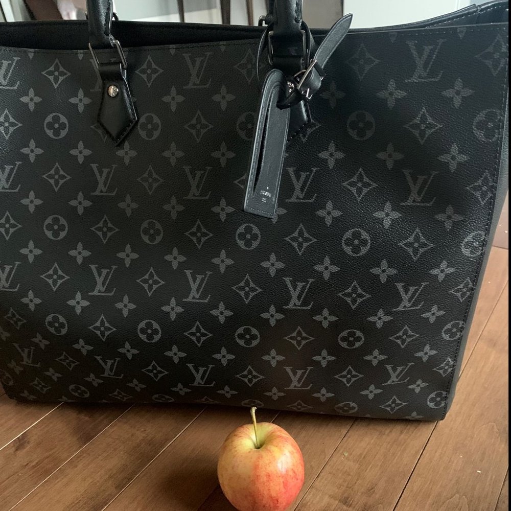 Oversized Onthego Louis Vuitton Tote Bag